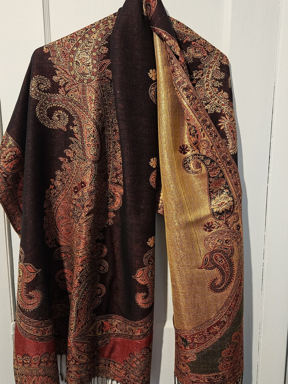Women's Paisley Pattern Shawl - Burgundy & Gold